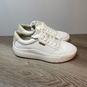 Dr. Scholl’s Time Off Sneakers